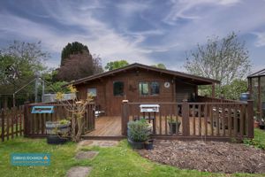 Lodge- click for photo gallery